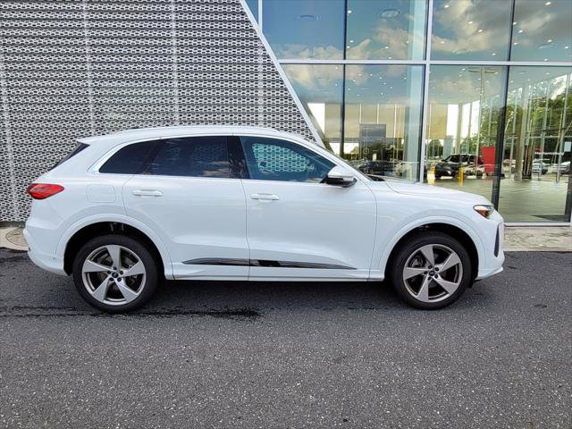 Certified 2025 Audi Q5 Premium AWD/4WD image 7