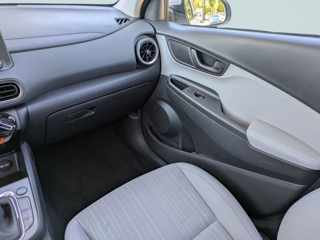 Used 2022 Hyundai Kona SEL image 17