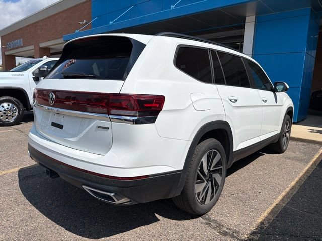 Used 2025 Volkswagen Atlas SE AWD/4WD image 3