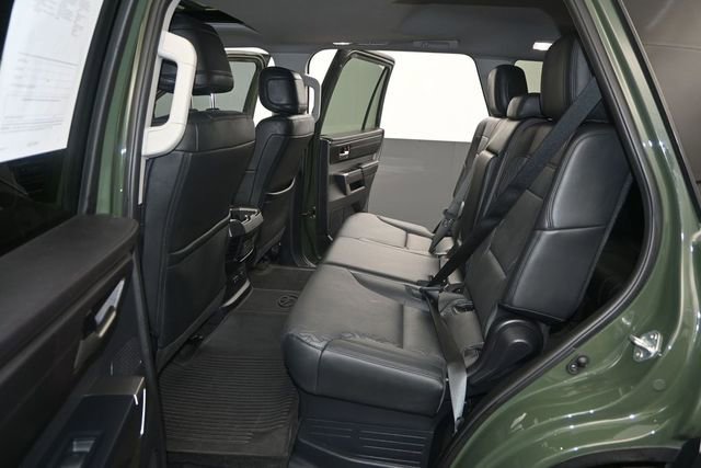 Used 2023 Toyota Sequoia SR5 w/ SR5 Premium Package AWD/4WD image 15