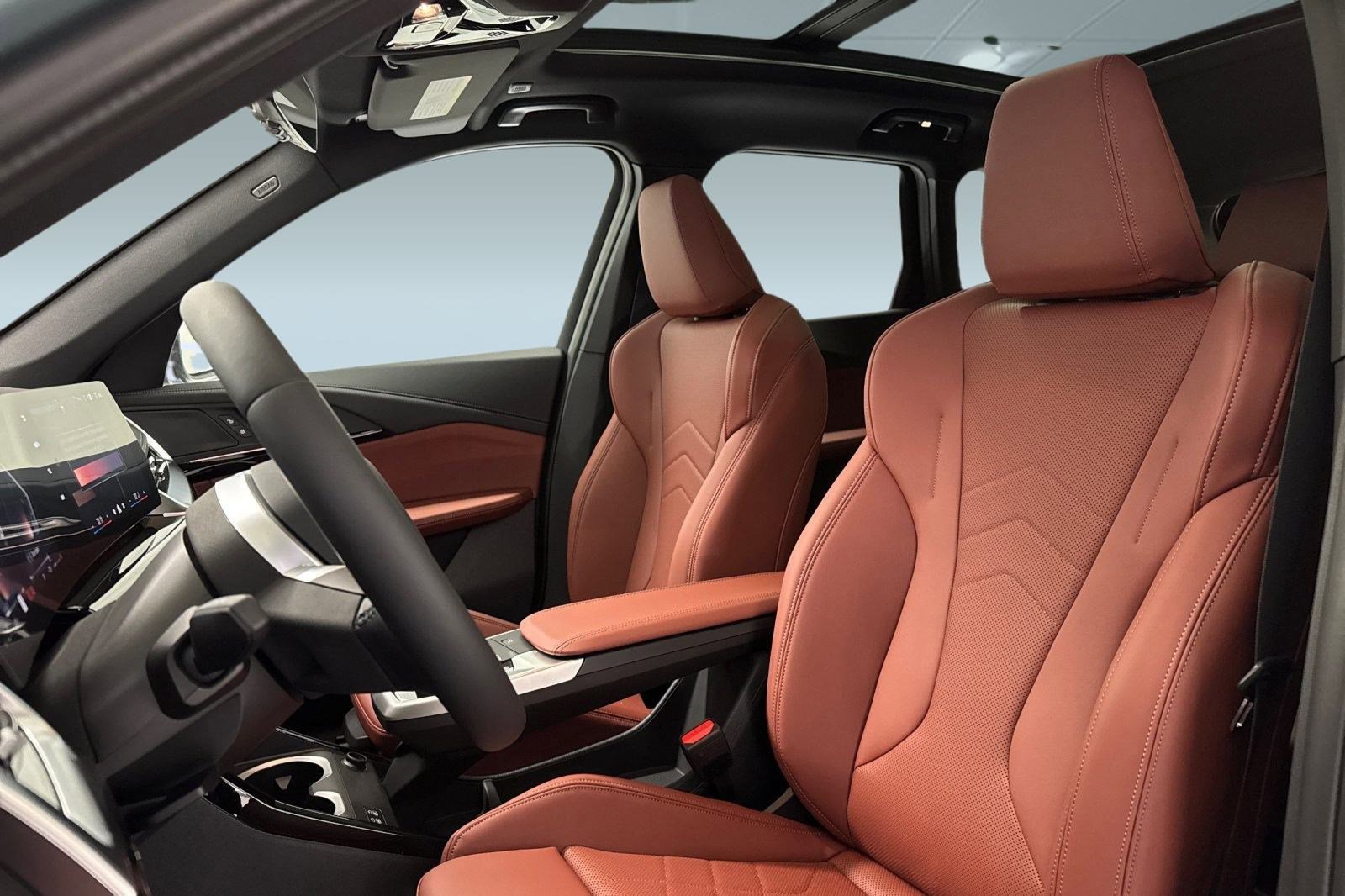 New 2026 BMW X1 xDrive28i w/ Convenience Package image 5