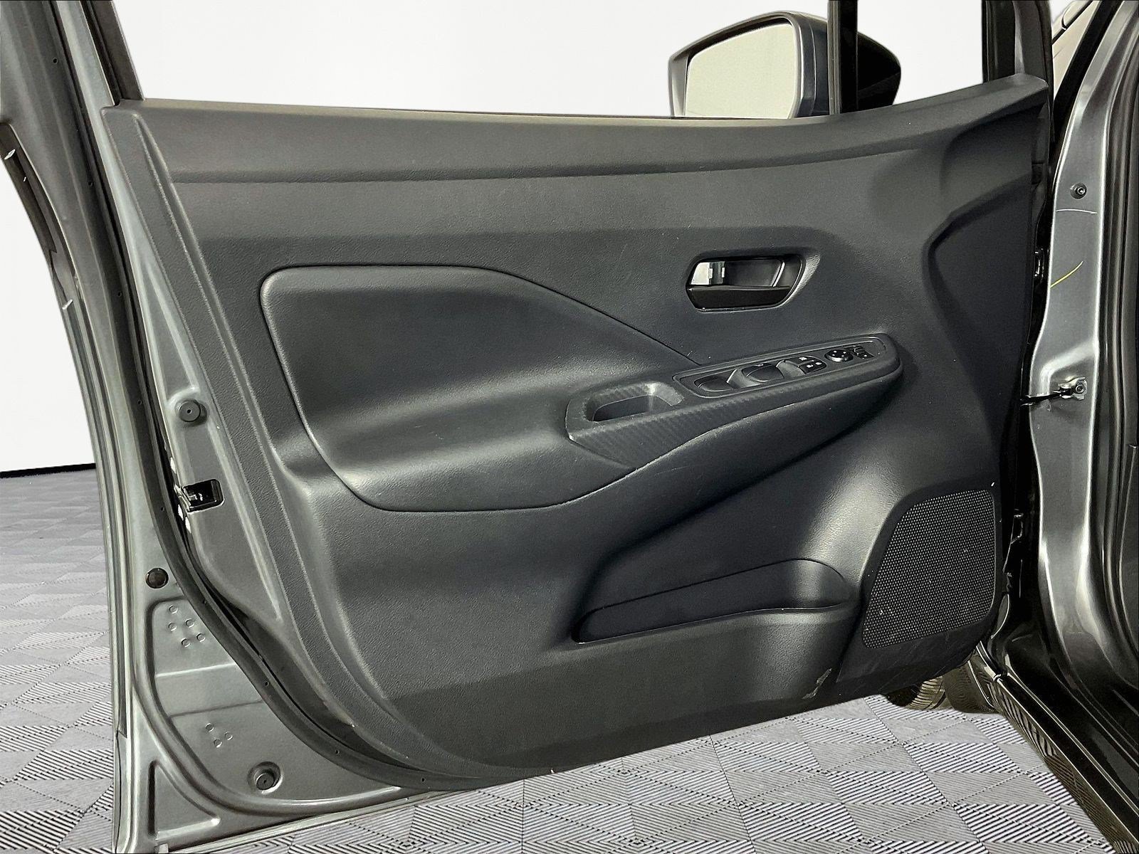 Used 2025 Nissan Versa S w/ Trunk Package FWD image 20