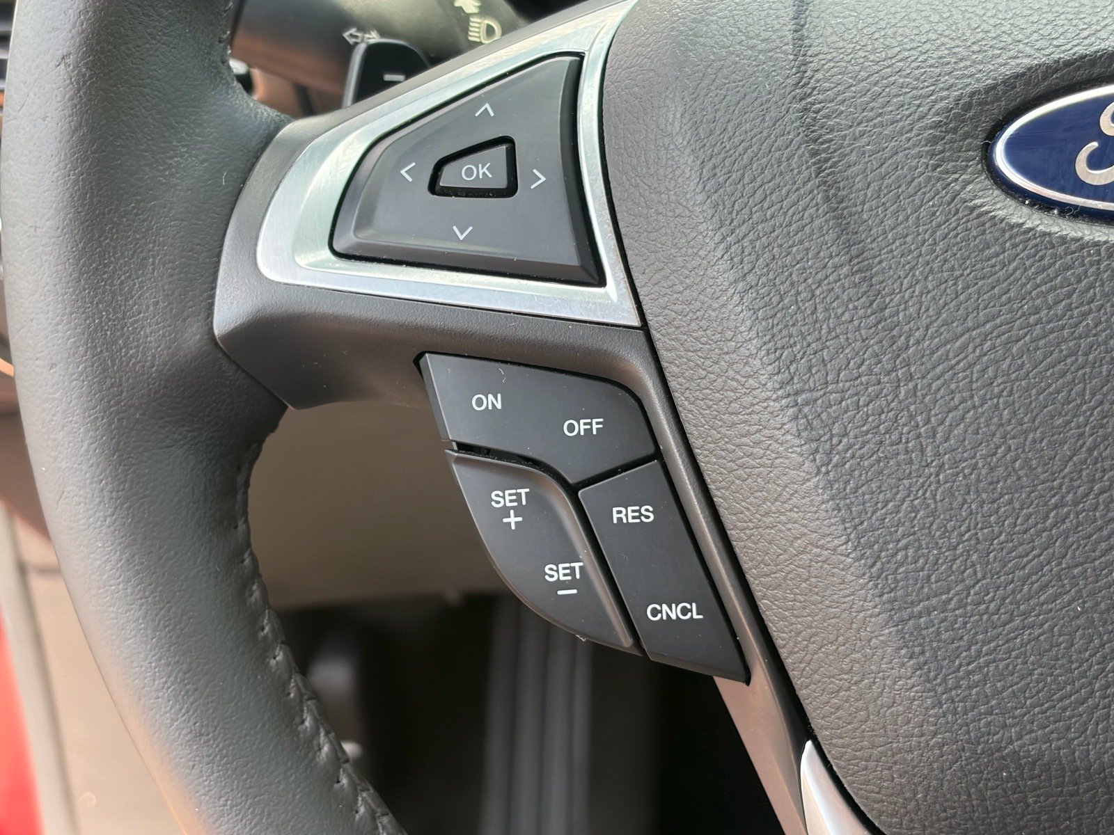 Used 2016 Ford Fusion SE AWD/4WD image 15