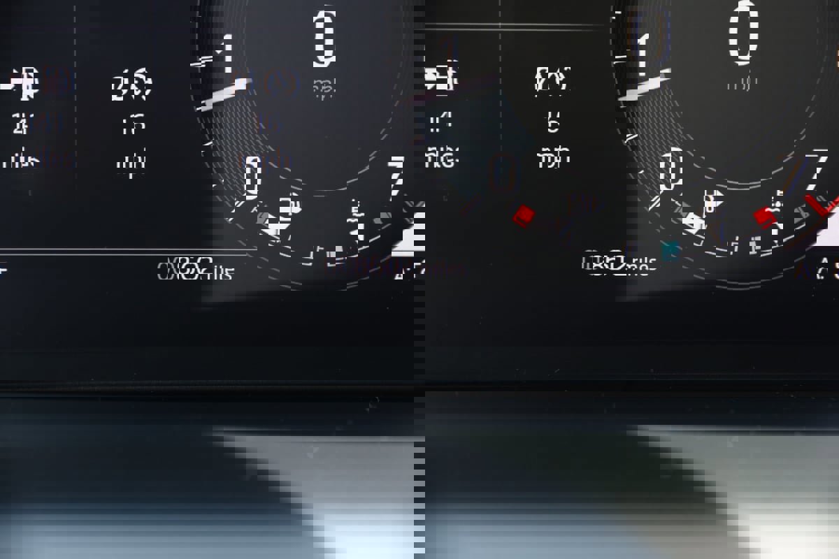 Used 2024 Land Rover Discovery Sport S image 48