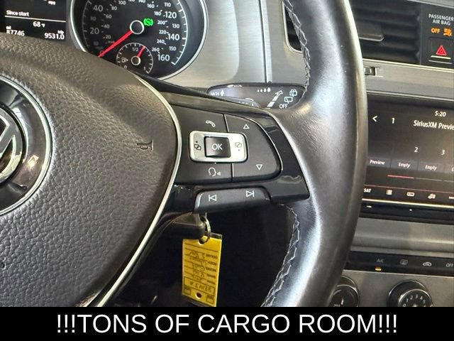 Used 2016 Volkswagen Golf S image 27