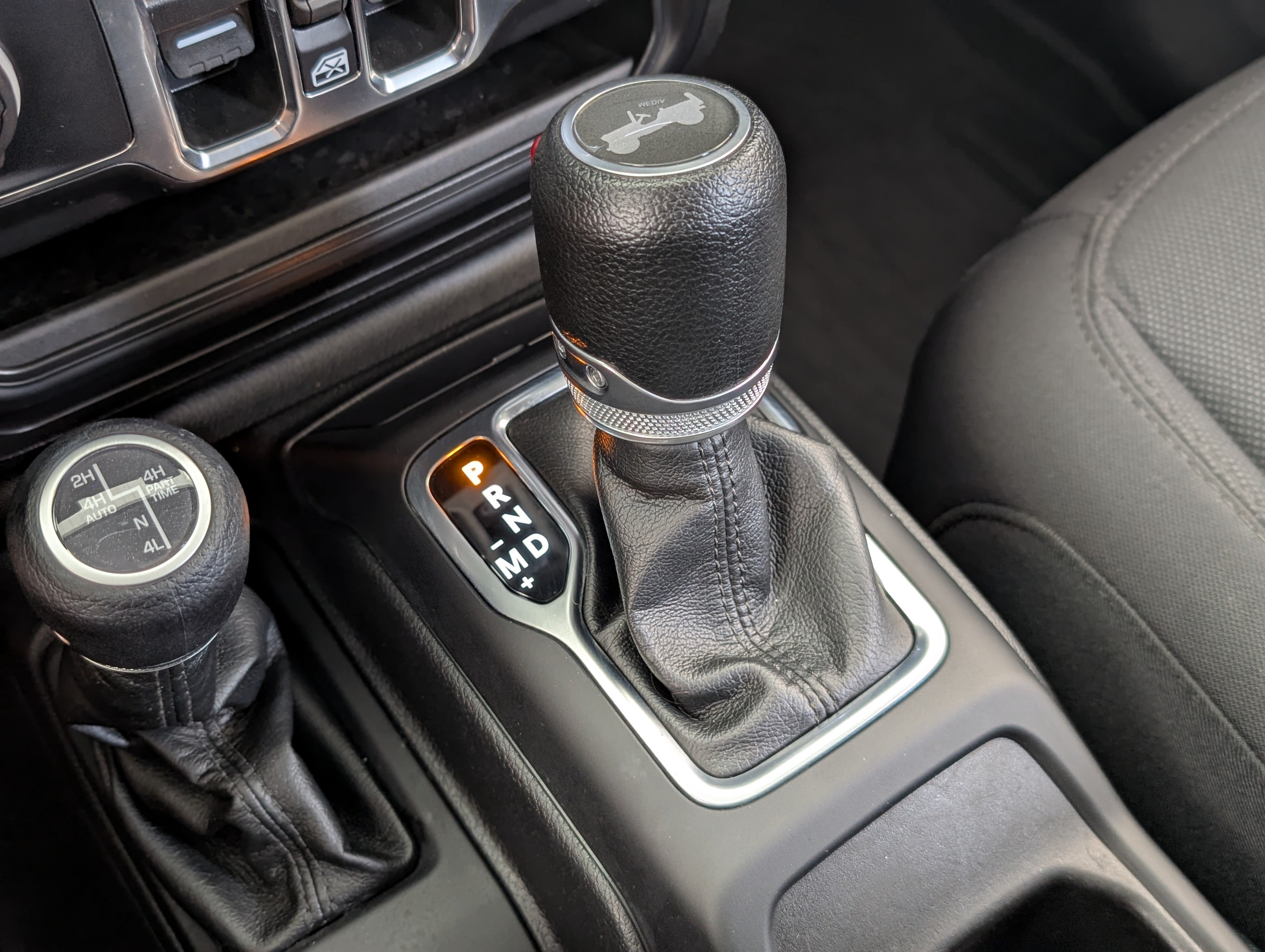 Used 2023 Jeep Wrangler Unlimited w/ 8.4" Radio Group AWD/4WD image 30