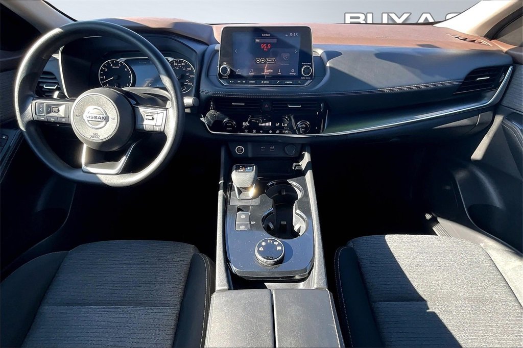 Used 2021 Nissan Rogue SV image 16