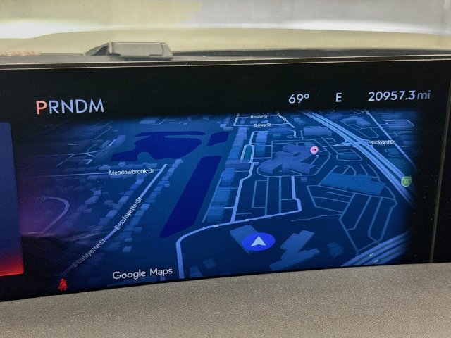 Used 2025 Lincoln Navigator Reserve AWD/4WD image 13