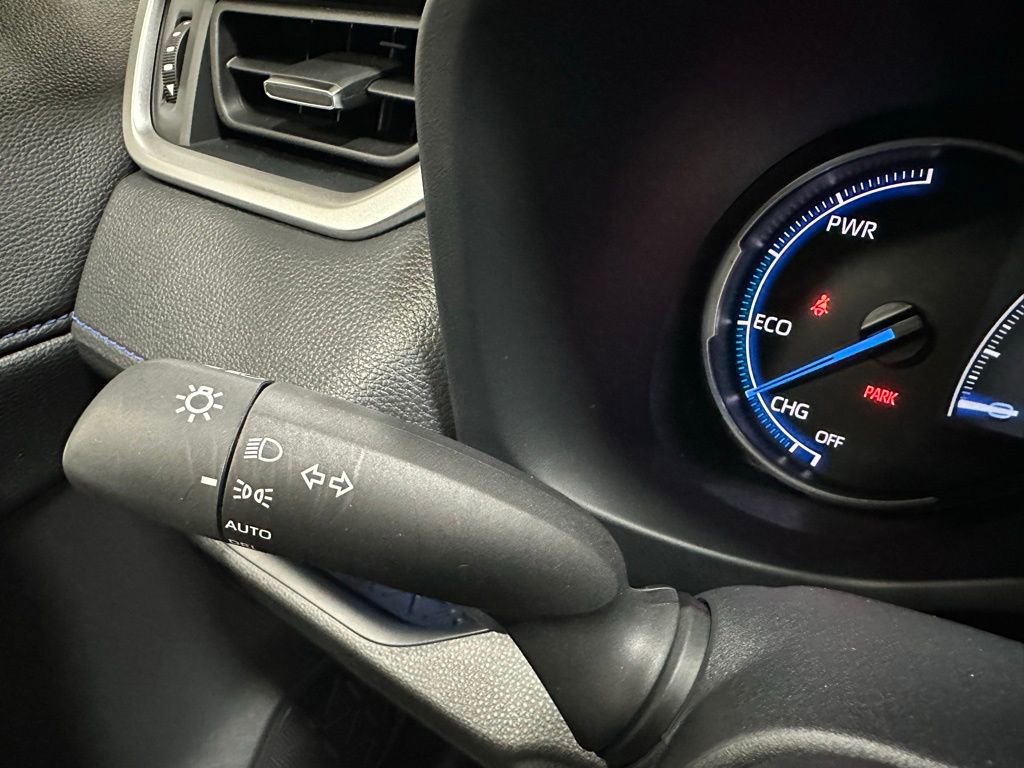 Used 2025 Toyota RAV4 XSE w/ Weather Package image 8