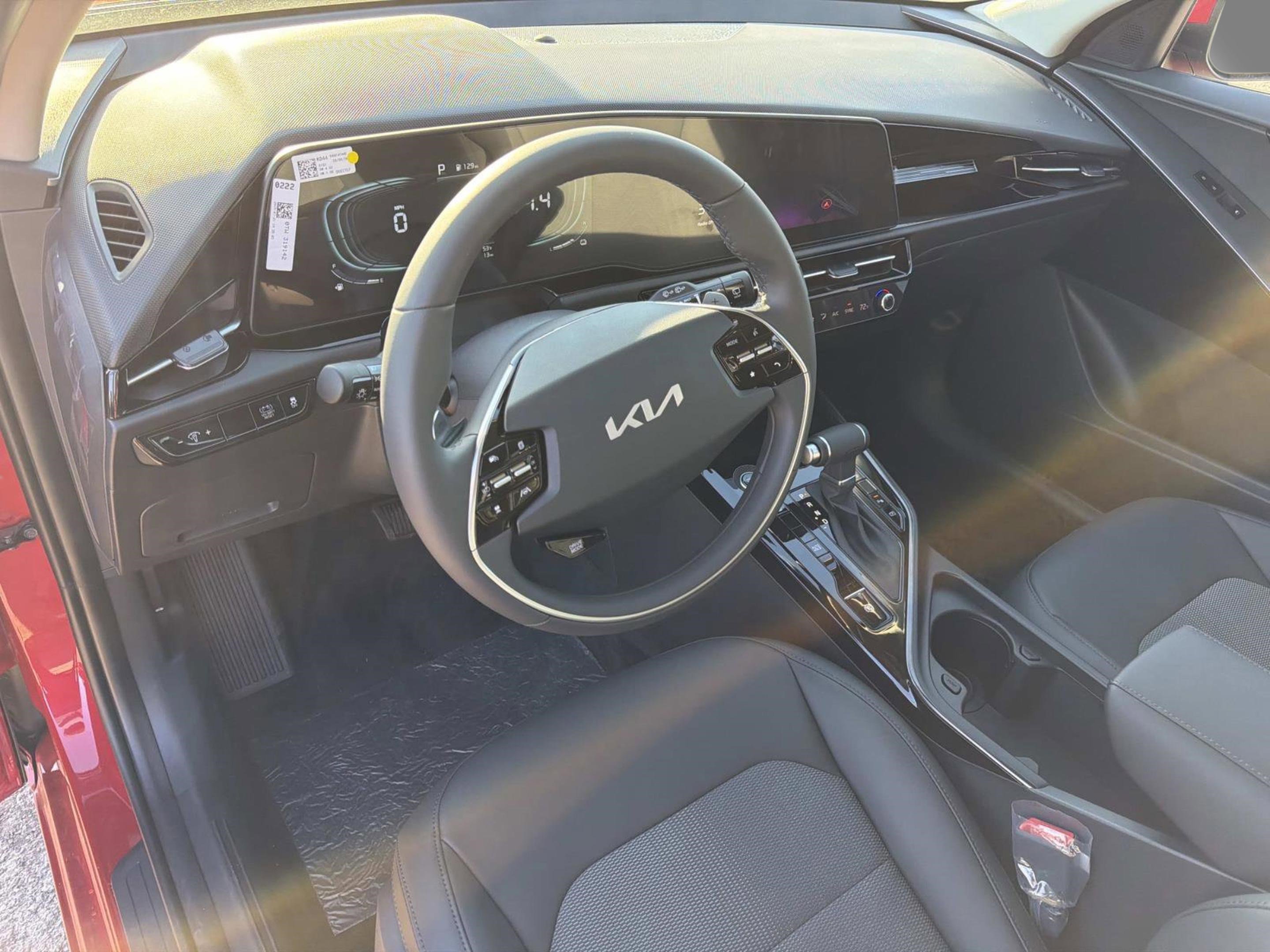 New 2026 Kia Niro EX FWD image 16