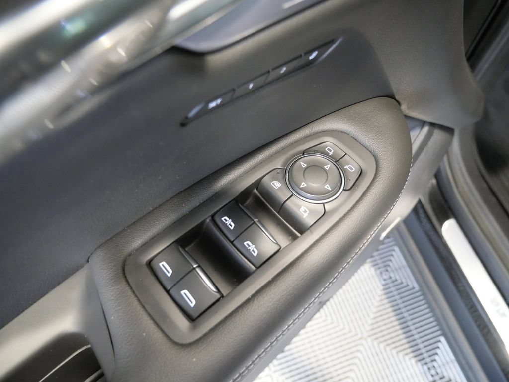 Used 2023 Cadillac XT6 Sport w/ LPO, ONYX Package AWD/4WD image 15
