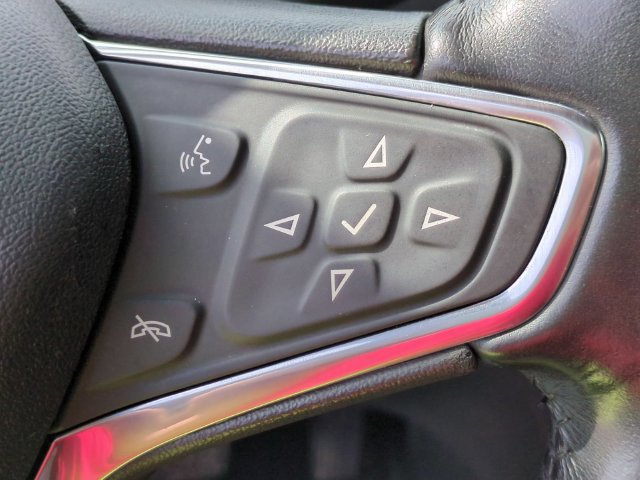 Used 2020 Chevrolet Equinox LT w/ Driver Convenience Package FWD image 19