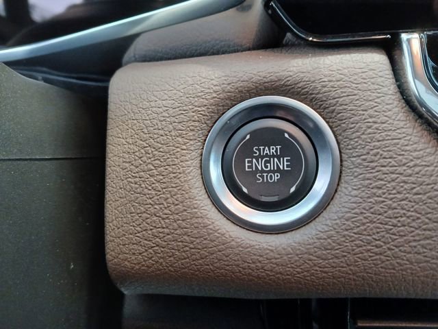 Certified 2025 GMC Canyon Denali image 27