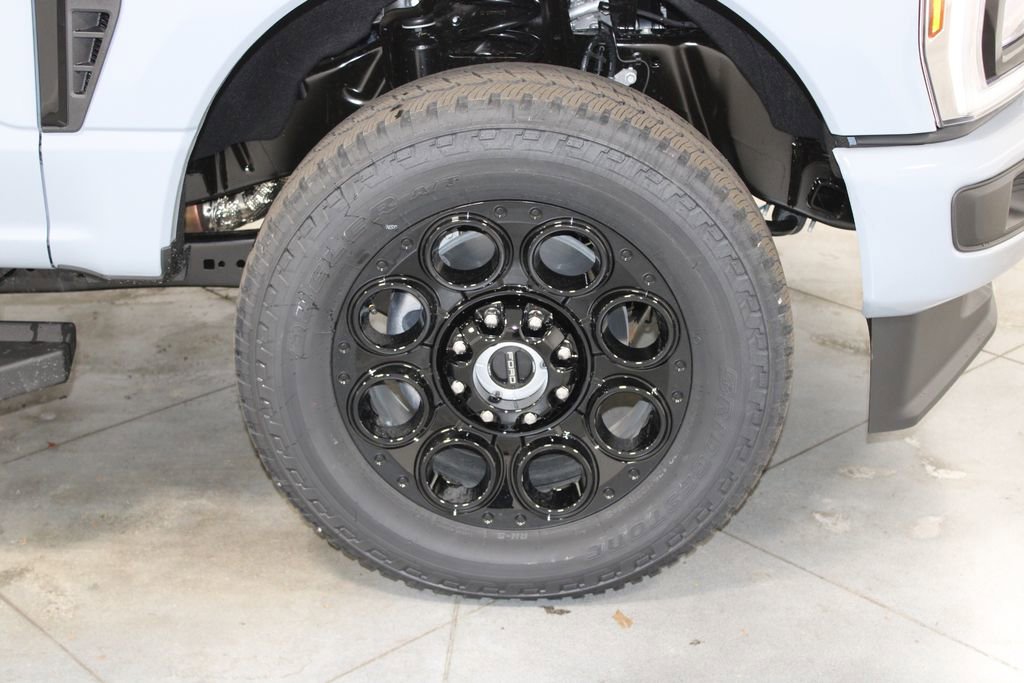 New 2026 Ford F250 Lariat w/ Black Appearance Package image 13