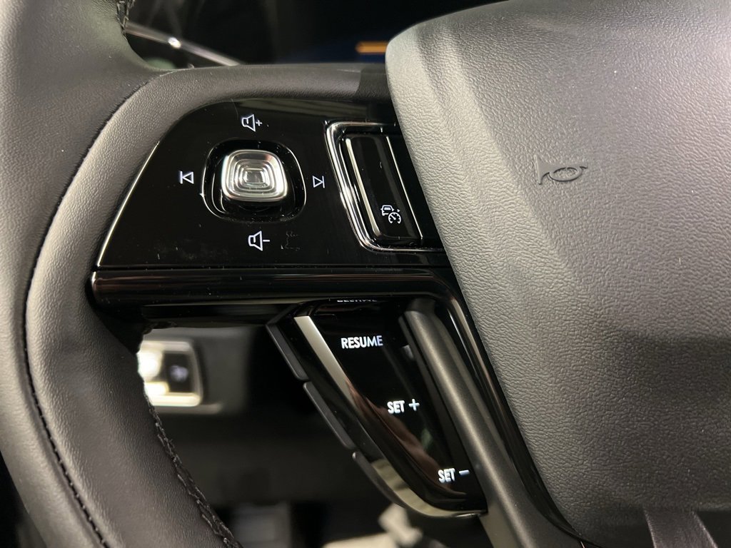 Used 2026 Lincoln Corsair Premiere image 17