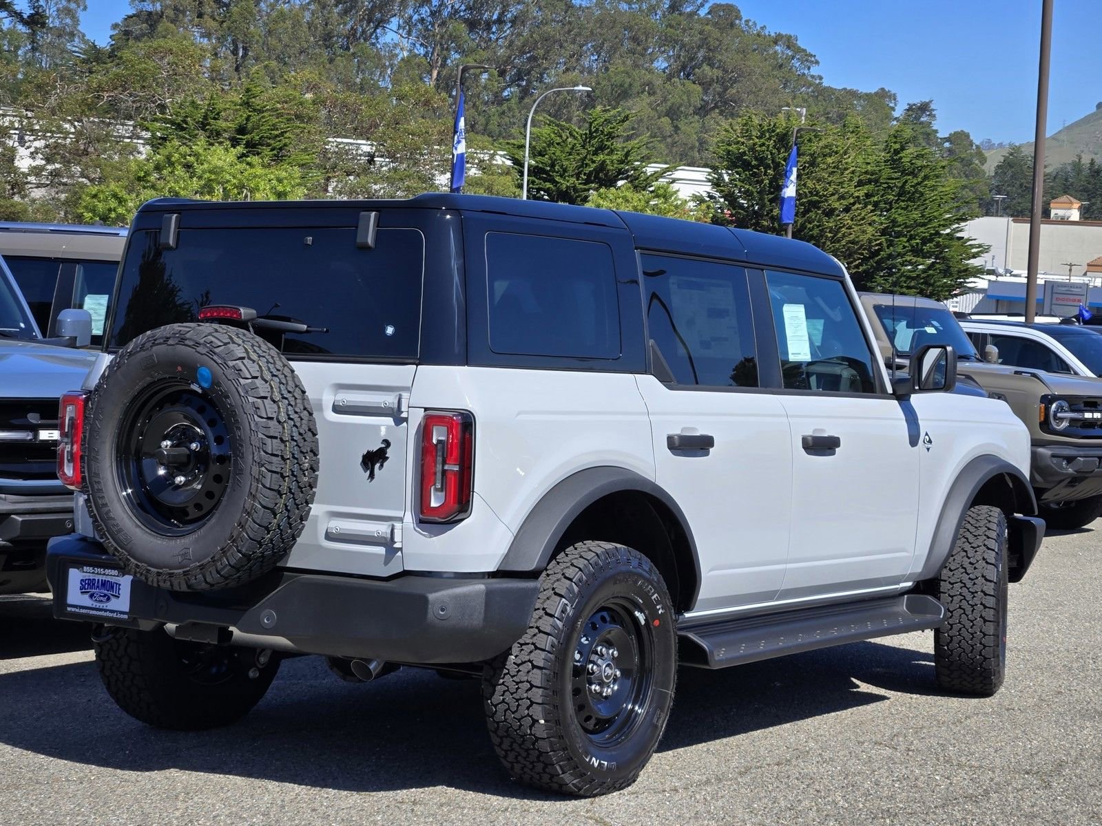 New 2026 Ford Bronco Outer Banks image 4
