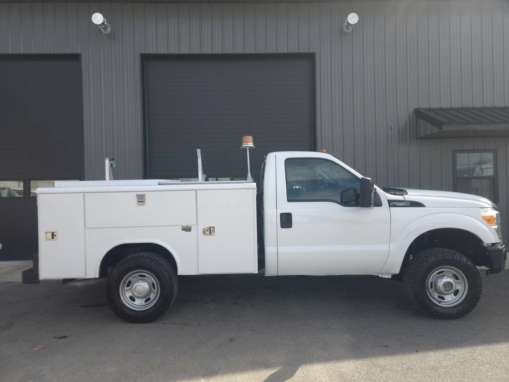 Used 2011 Ford F250 XL w/ Skid Plate Pkg AWD/4WD image 5