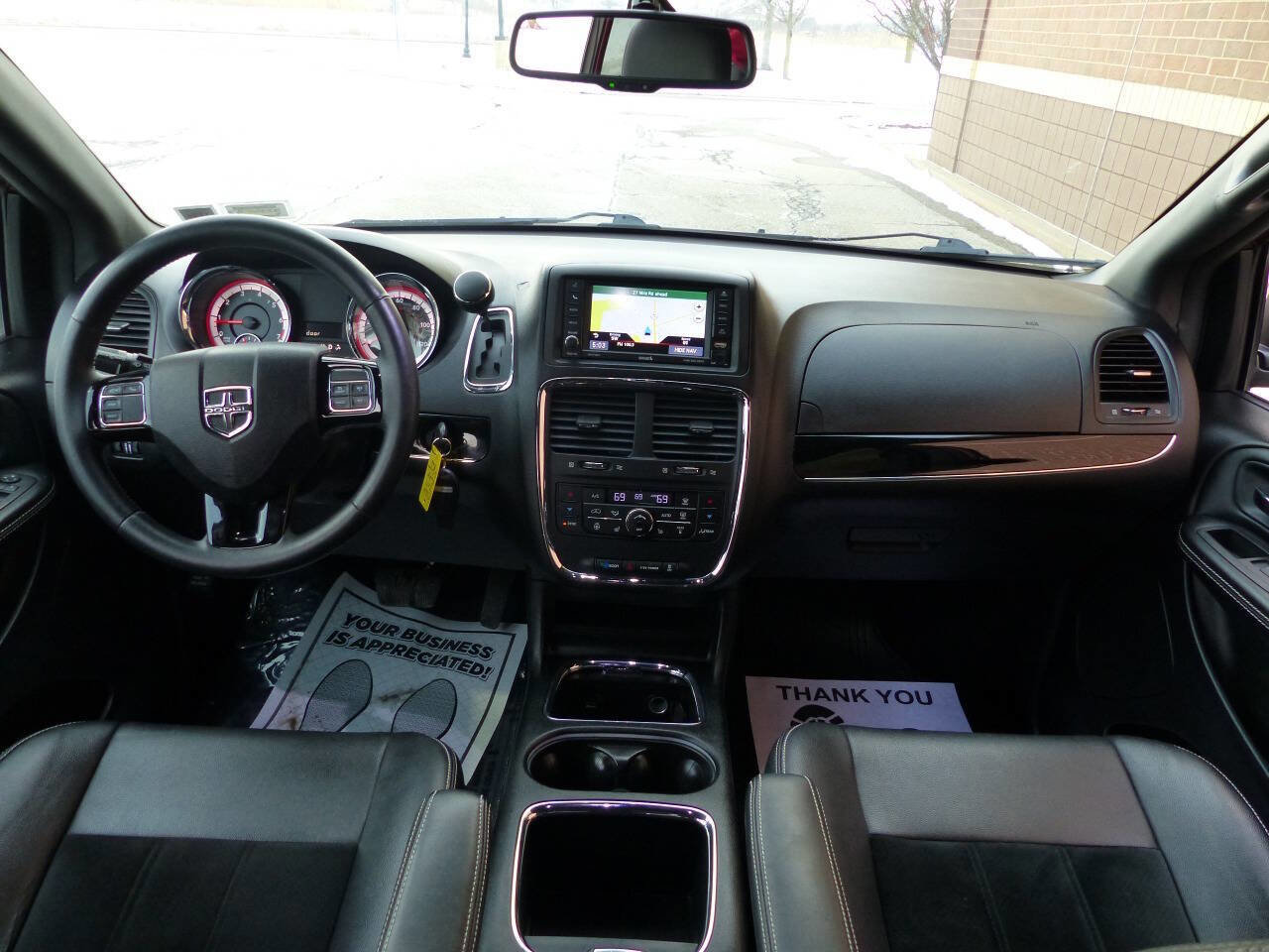 Used 2017 Dodge Grand Caravan SXT w/ Driver Convenience Group image 38