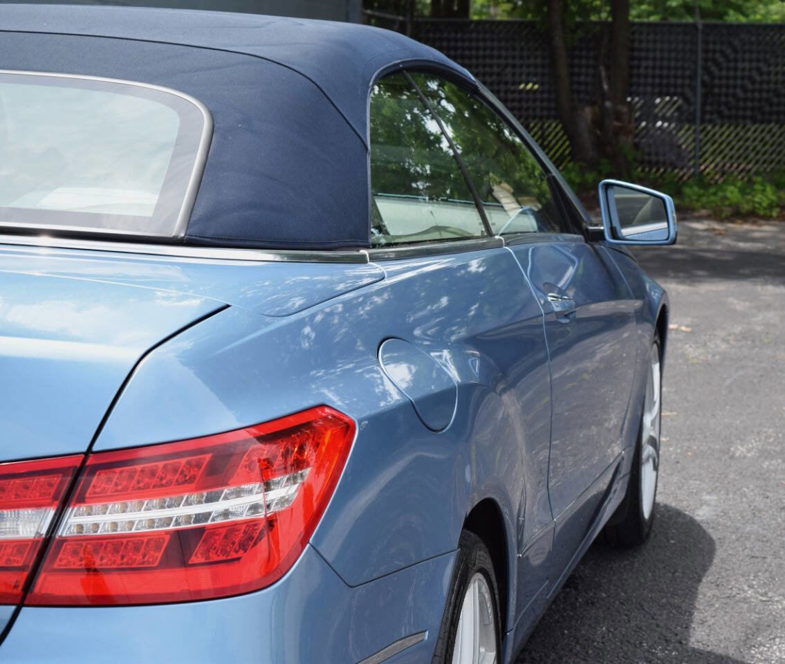 Used 2011 Mercedes-Benz E 350 Cabriolet image 16