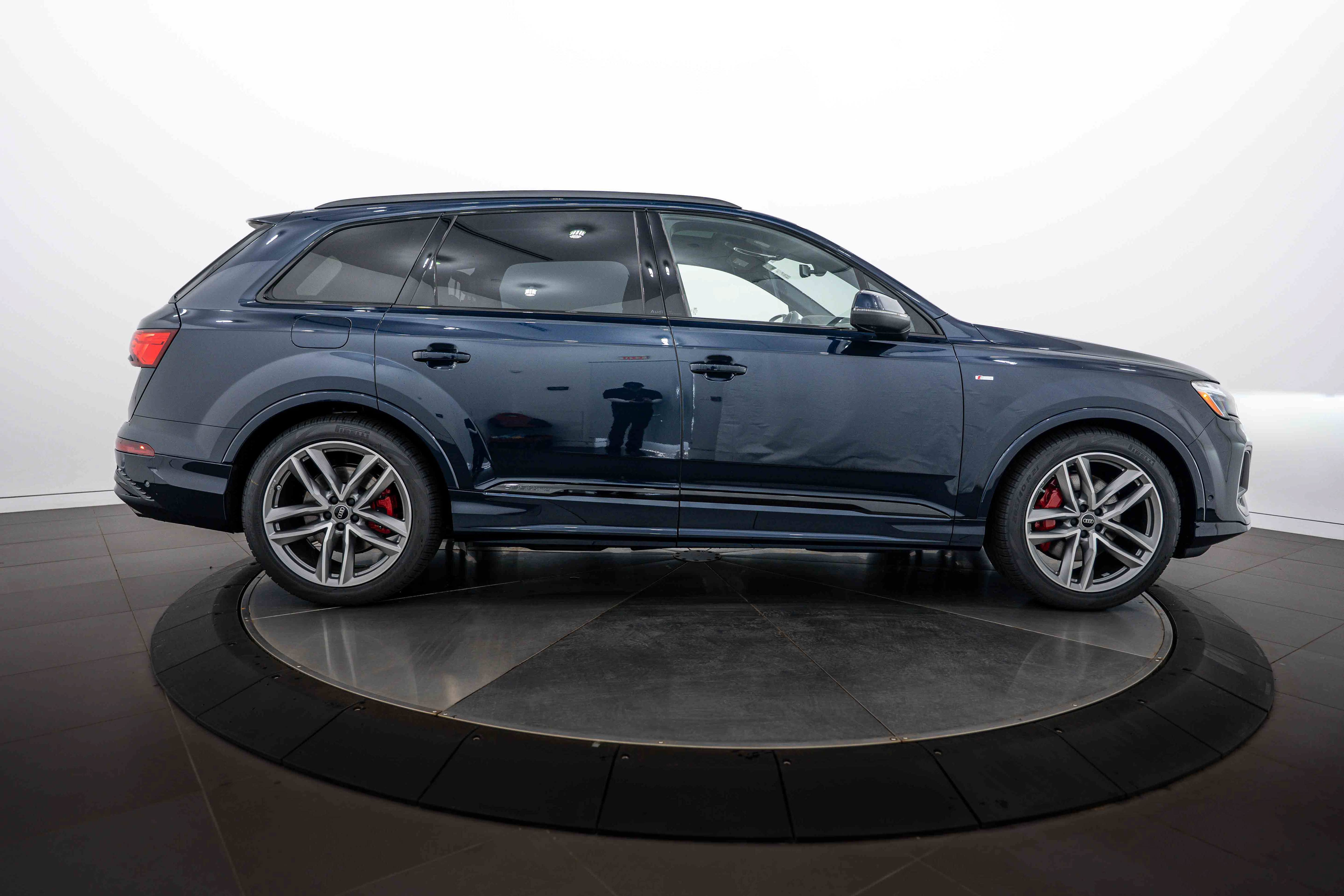 New 2026 Audi Q7 3.0T Prestige AWD/4WD image 3