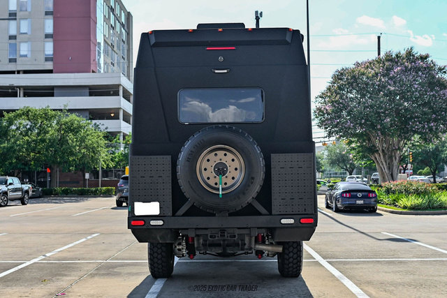 Used 2024 RAM 5500 4x4 Crew Cab image 7
