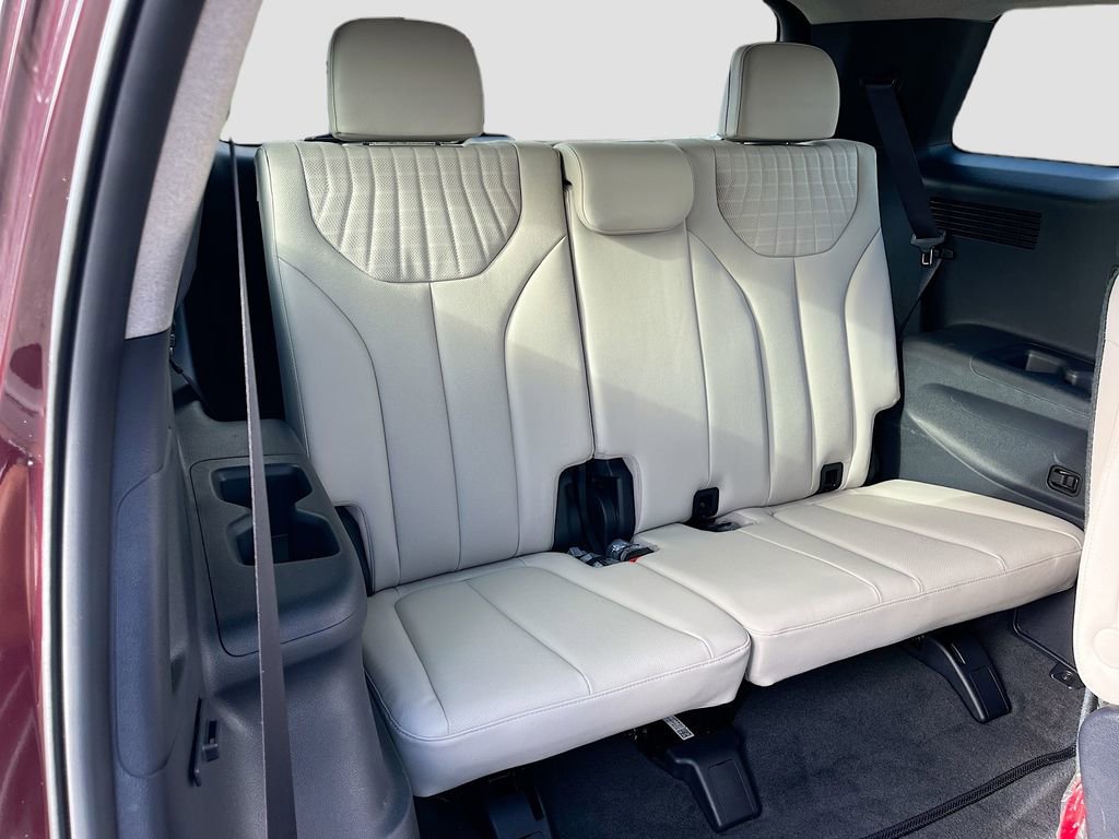 Used 2024 Hyundai Palisade Limited image 29
