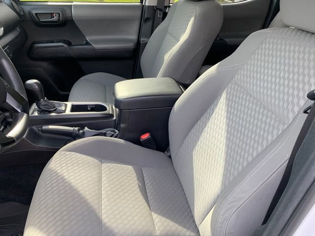 Used 2022 Toyota Tacoma SR AWD/4WD image 18