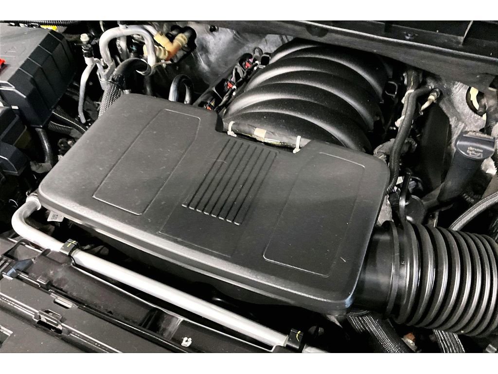 Used 2024 Chevrolet Suburban RST w/ Luxury Package AWD/4WD image 33