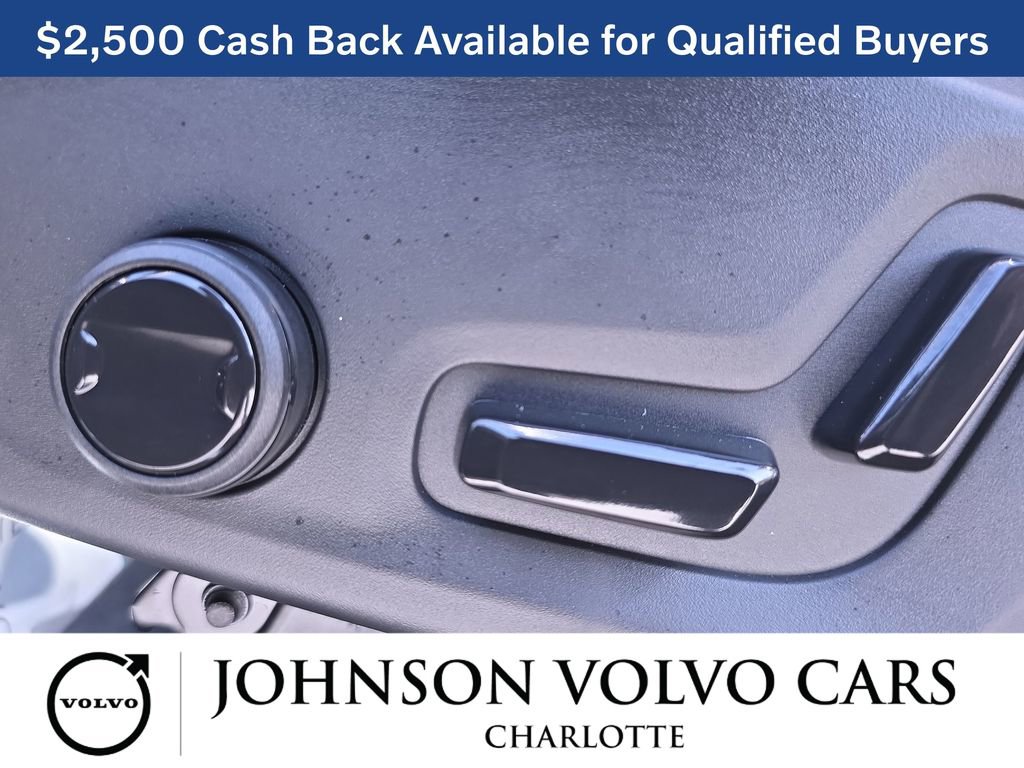 New 2026 Volvo XC90 B5 Plus w/ Protection Package image 32