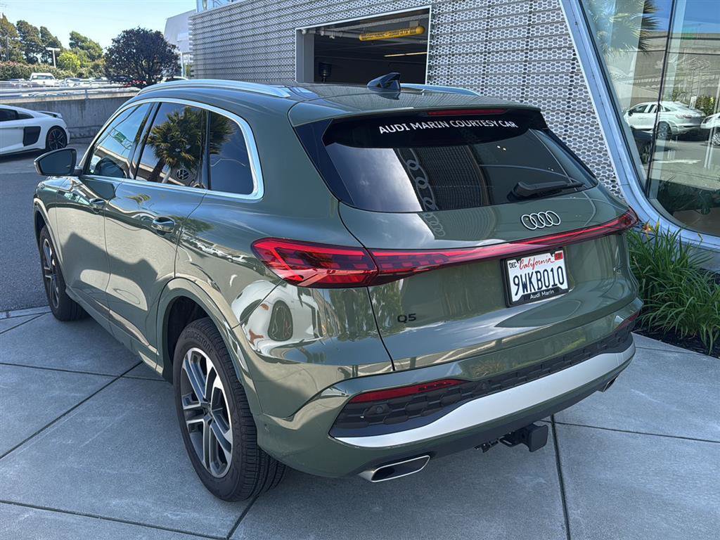 Used 2025 Audi Q5 Premium Plus w/ Premium Plus AWD/4WD image 8