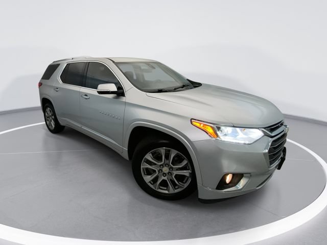 Used 2019 Chevrolet Traverse Premier w/ Driver Confidence II Package FWD image 1