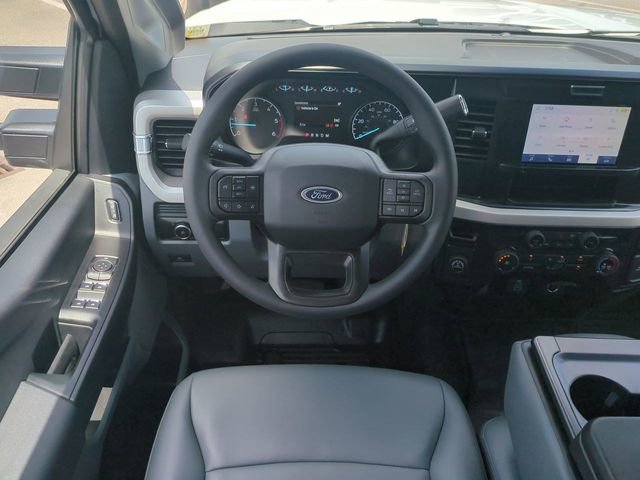 New 2025 Ford F350 XL w/ XL Chrome Package image 15