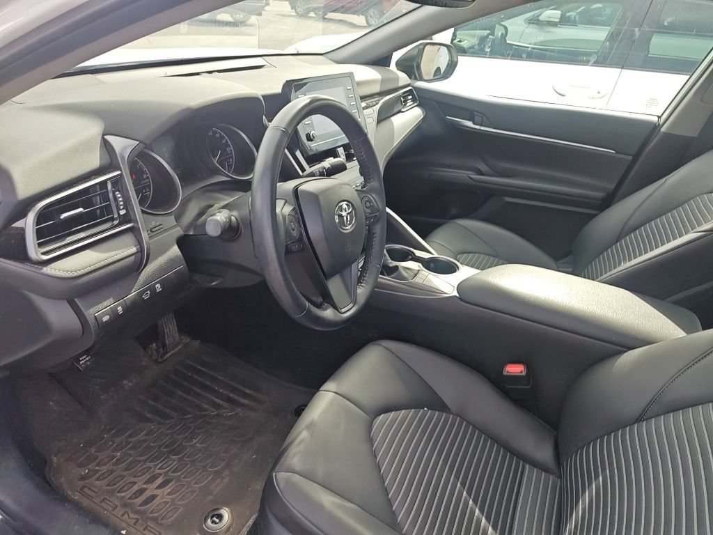 Used 2023 Toyota Camry SE w/ Convenience Package FWD image 7