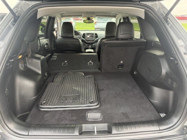 Used 2022 Jeep Cherokee Trailhawk w/ Sound & Nav Group AWD/4WD image 32