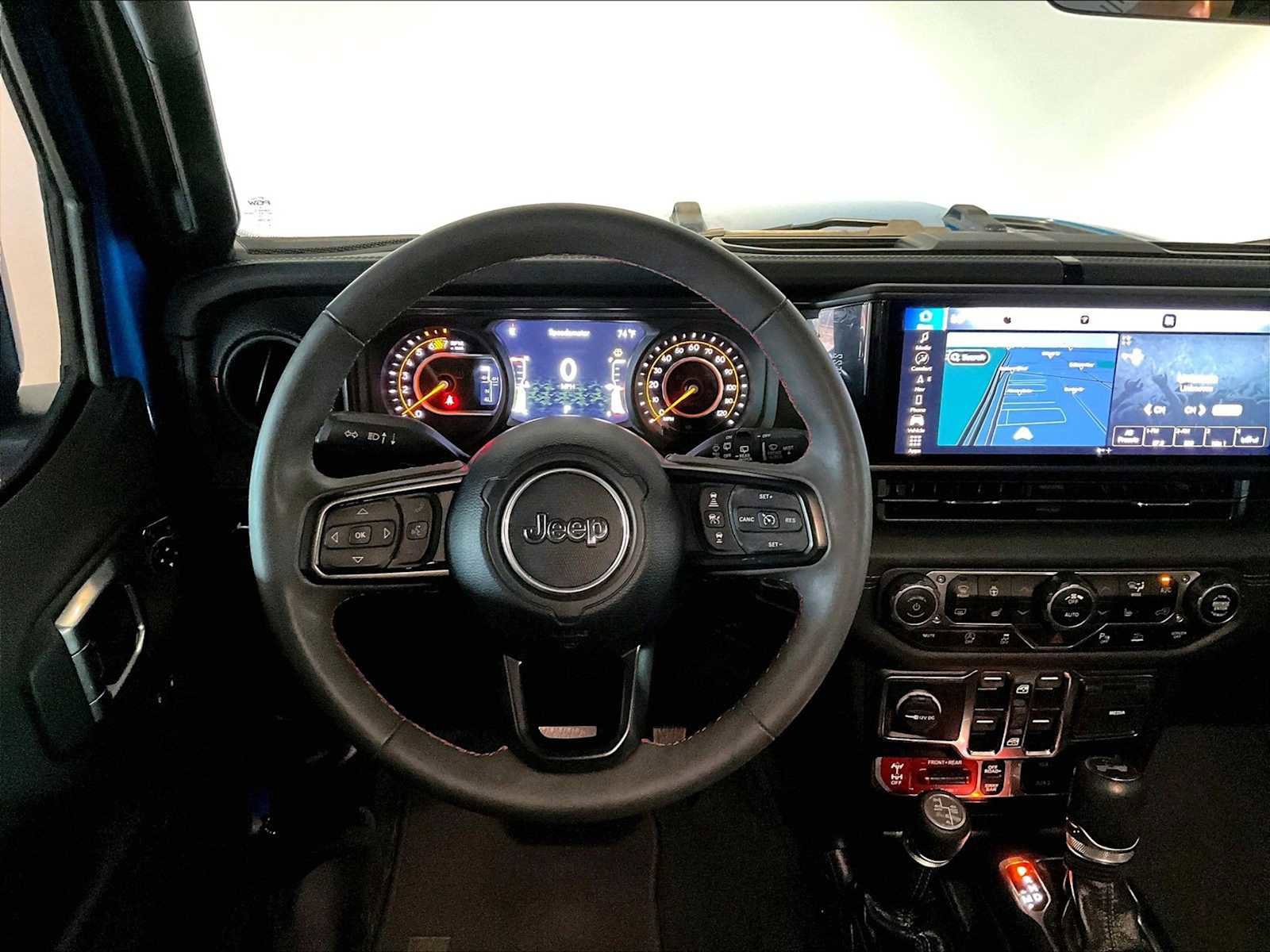 Used 2024 Jeep Wrangler Unlimited Rubicon AWD/4WD image 16