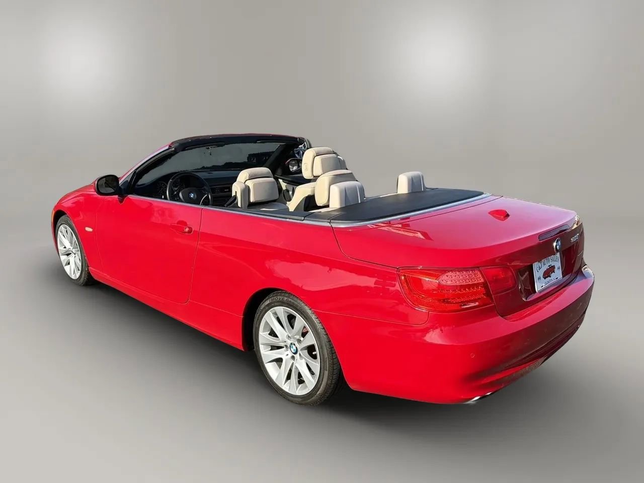 Used 2013 BMW 328i Convertible image 8