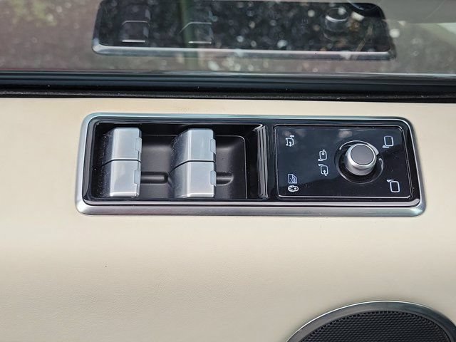 Used 2022 Land Rover Range Rover Sport HST AWD/4WD image 27