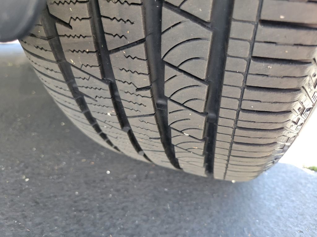 Used 2024 Alfa Romeo Stelvio Sprint image 28