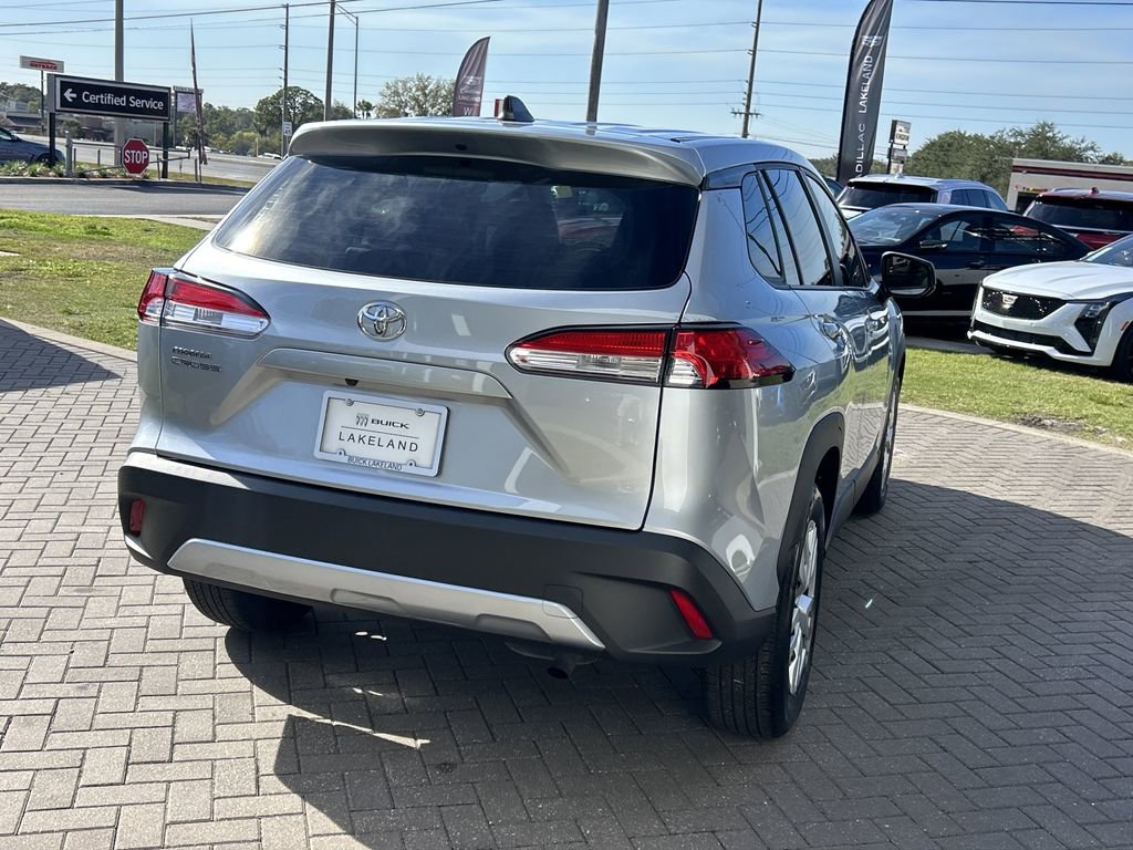 Used 2023 Toyota Corolla Cross L image 6