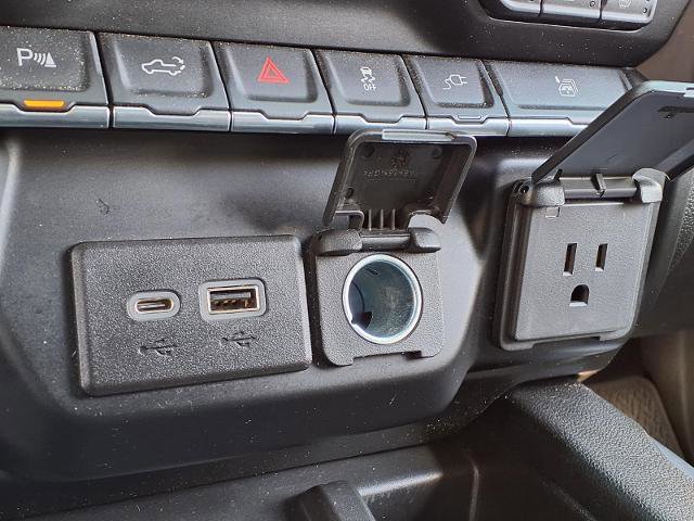 Used 2020 GMC Sierra 3500 Denali w/ Denali Ultimate Package image 9