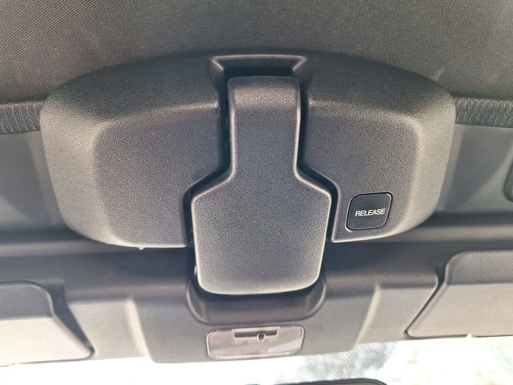 Used 2008 MAZDA MX-5 Miata Touring image 18