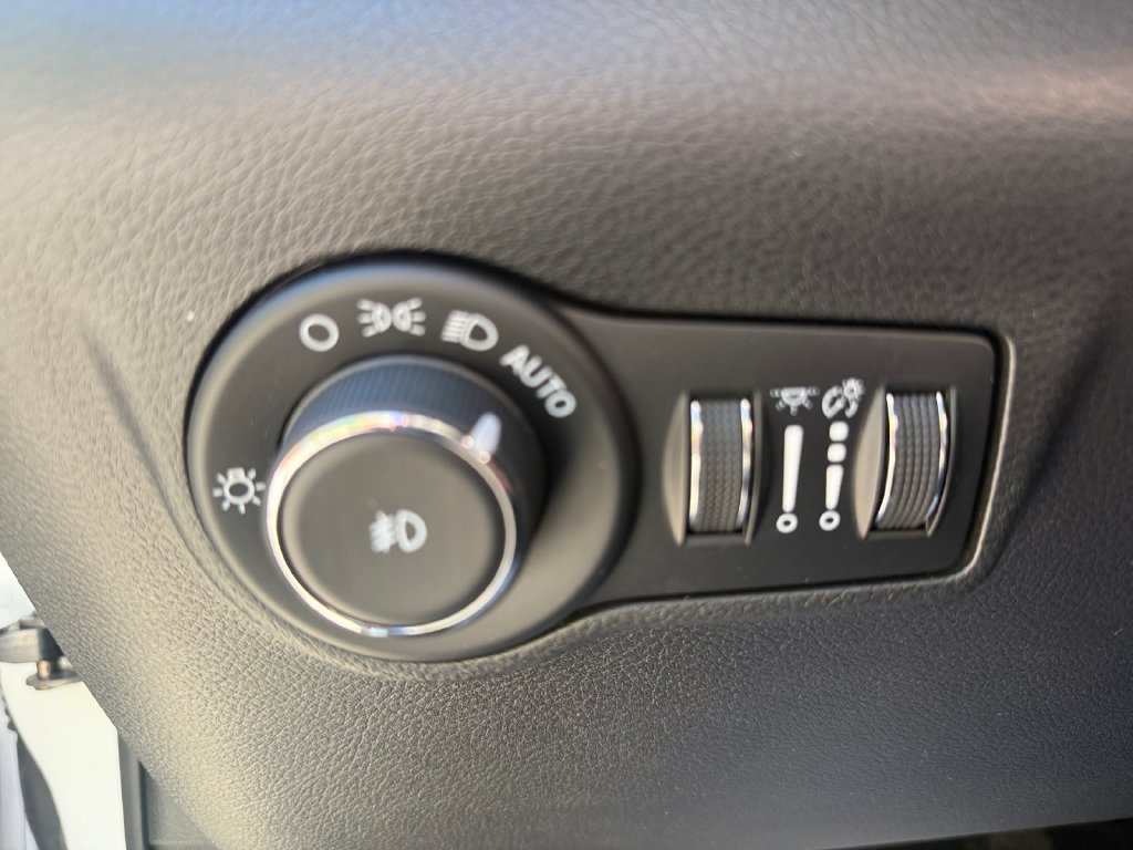 Used 2024 Jeep Compass Limited AWD/4WD image 23