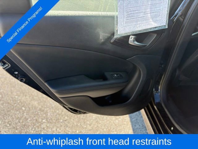 Used 2016 Chrysler 200 S image 27