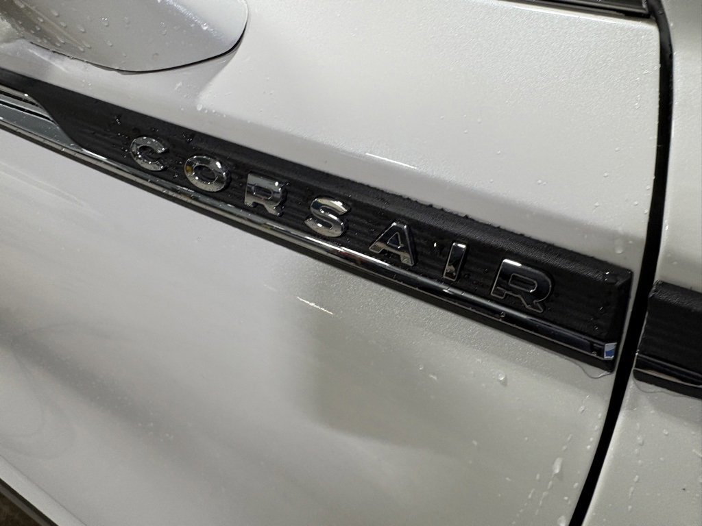 Used 2021 Lincoln Corsair Reserve w/ Equipment Group 201A image 29
