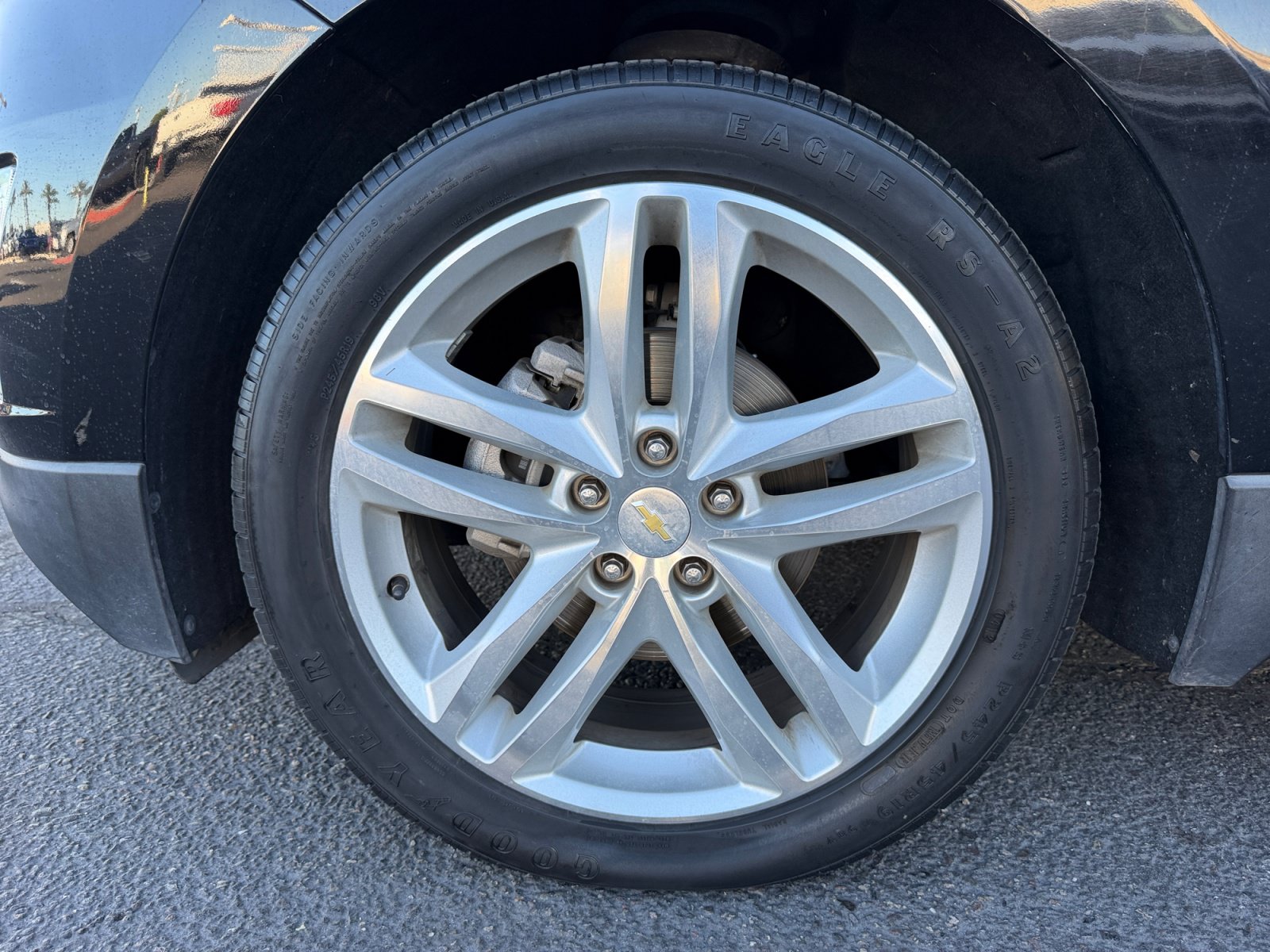 Used 2018 Chevrolet Equinox Premier FWD image 24
