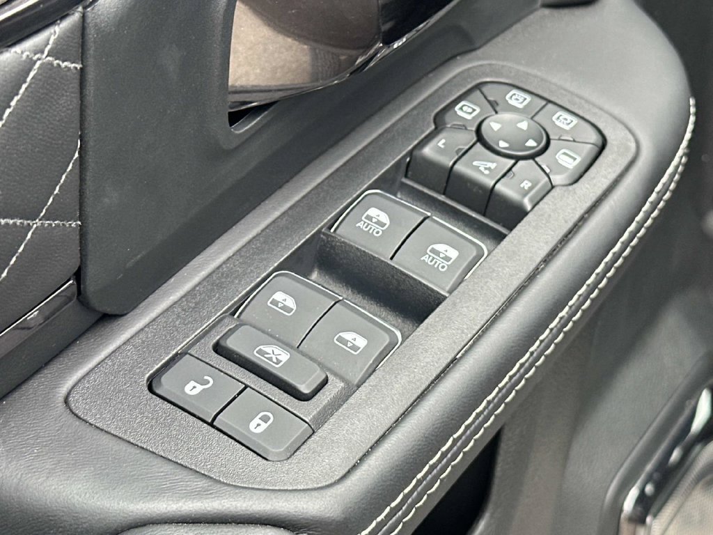 New 2026 RAM 3500 Limited AWD/4WD image 21