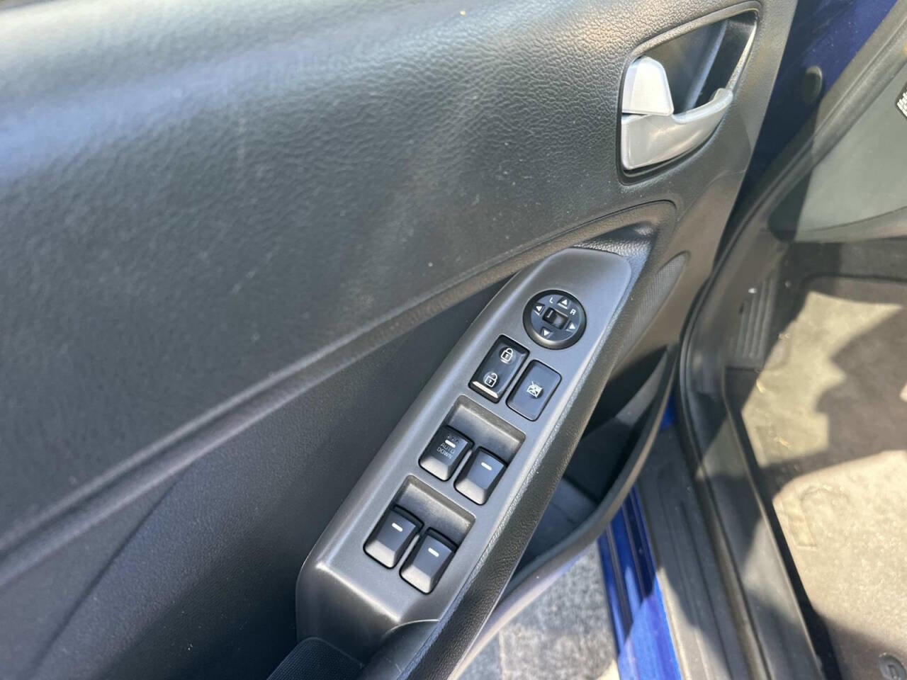 Used 2017 Kia Forte LX FWD image 10