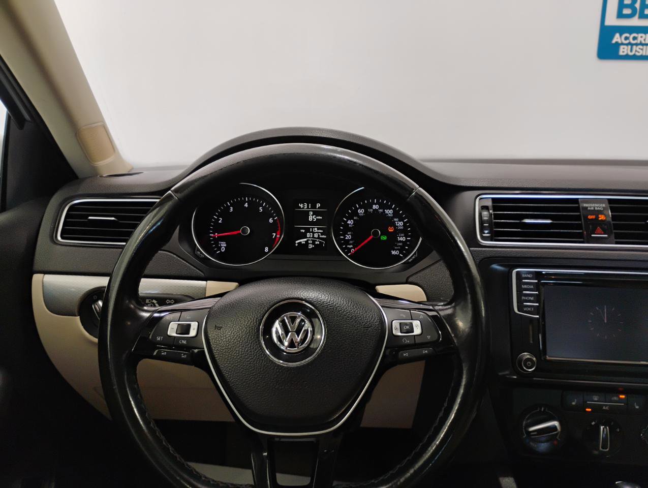 Used 2016 Volkswagen Jetta SE FWD image 65