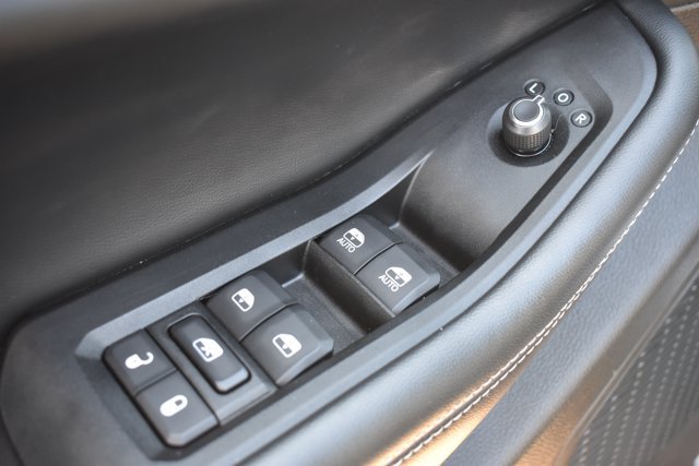 Used 2023 Jeep Grand Cherokee Altitude RWD image 11