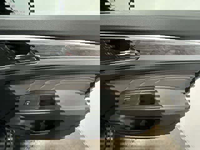 Certified 2023 Volkswagen Atlas Cross Sport SE image 23